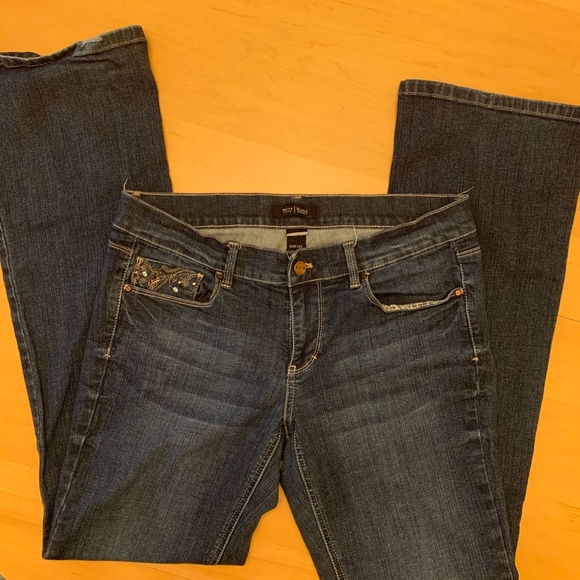 Jeans White House Black Market - Taille 8R, Style Boot Cut, Brodé Et Délavé, Occasion